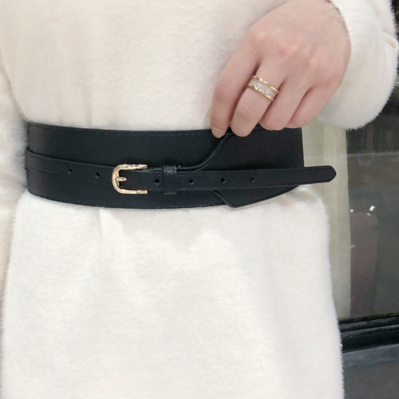 Women’s Black Leather Waist Belt – Simple & Stylish