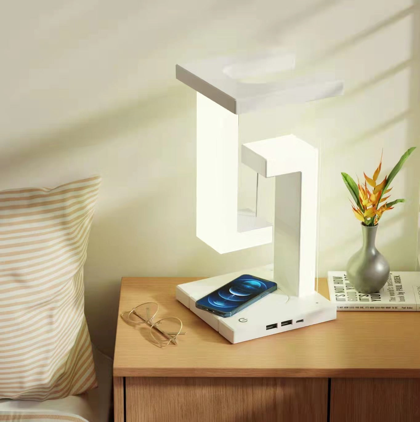 Creative Floating Balance Lamp with Wireless Phone Charging